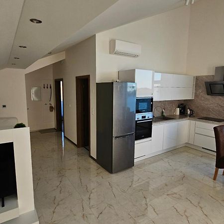 Vila Ferie Dunajska Luzna Екстериор снимка